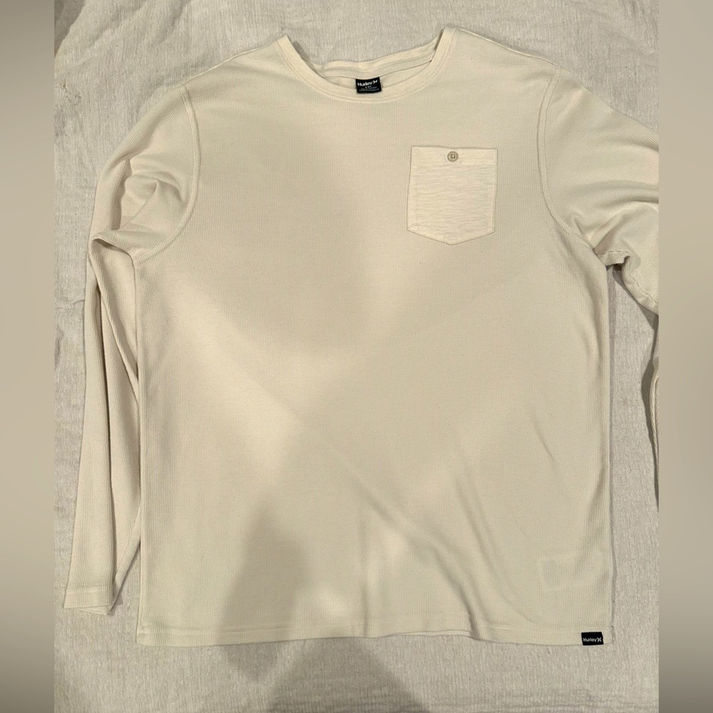 Hurley long sleeve thermal. Mens XXL Cream colored